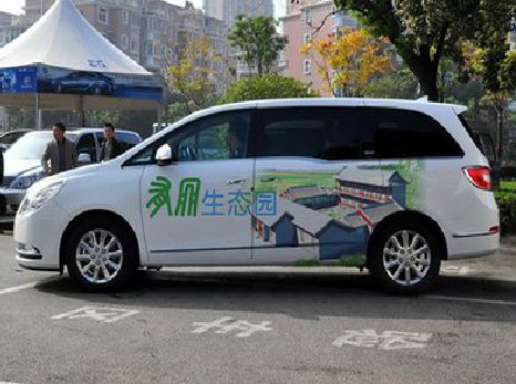 常山户外车贴喷绘如何保持效果?